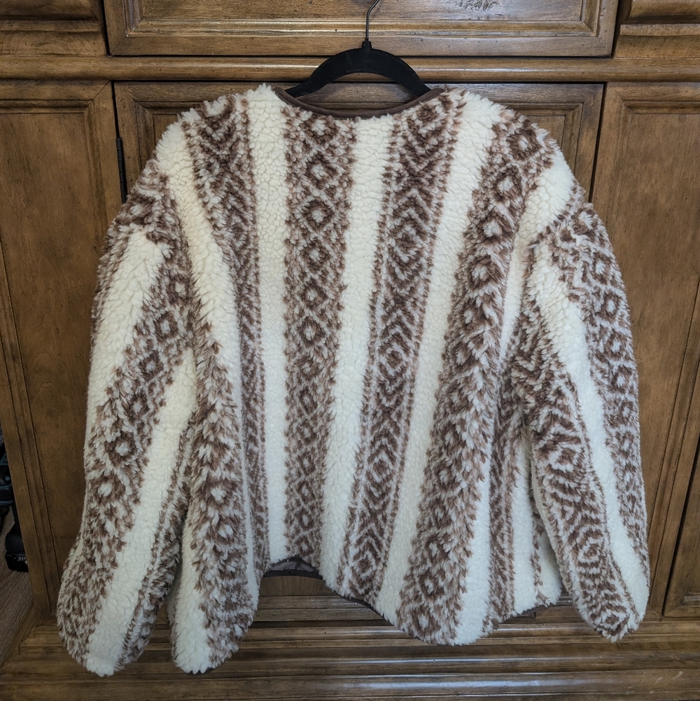 Old Navy Shearling Jacket NWT - image 11